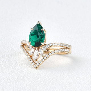 1.70 CT Pear Emerald May Birthstone Unique Bridal Ring Set in 925 Sterling Silver - Danni Martinez