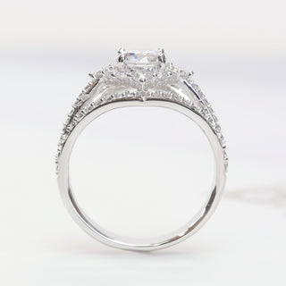 0.7 CT Round Moissanite Vintage Diamond Ring in 925 Sterling Silver- The ‘Raphael’ Ring - Danni Martinez