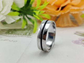 Plain Classic Wedding Band in 925 Sterling Silver- The ‘Lincoln’ Wedding Band - Danni Martinez