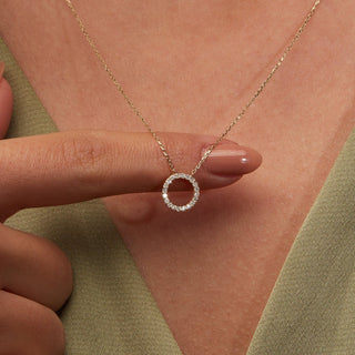 0.15 TCW Round Moissanite Circle Halo Diamond Necklace in 925 Sterling Silver- The ‘Rhys’ Necklace - Danni Martinez